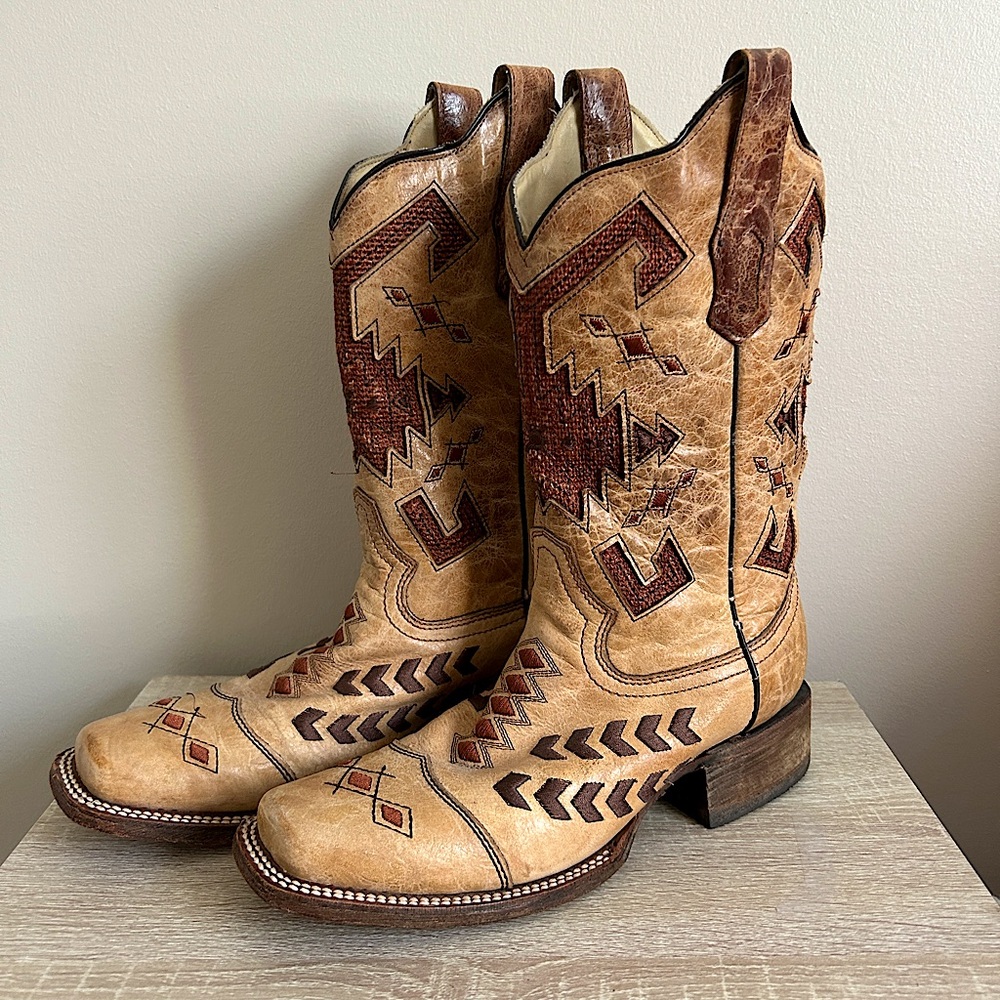 Corral Vintage Cowboy Boots